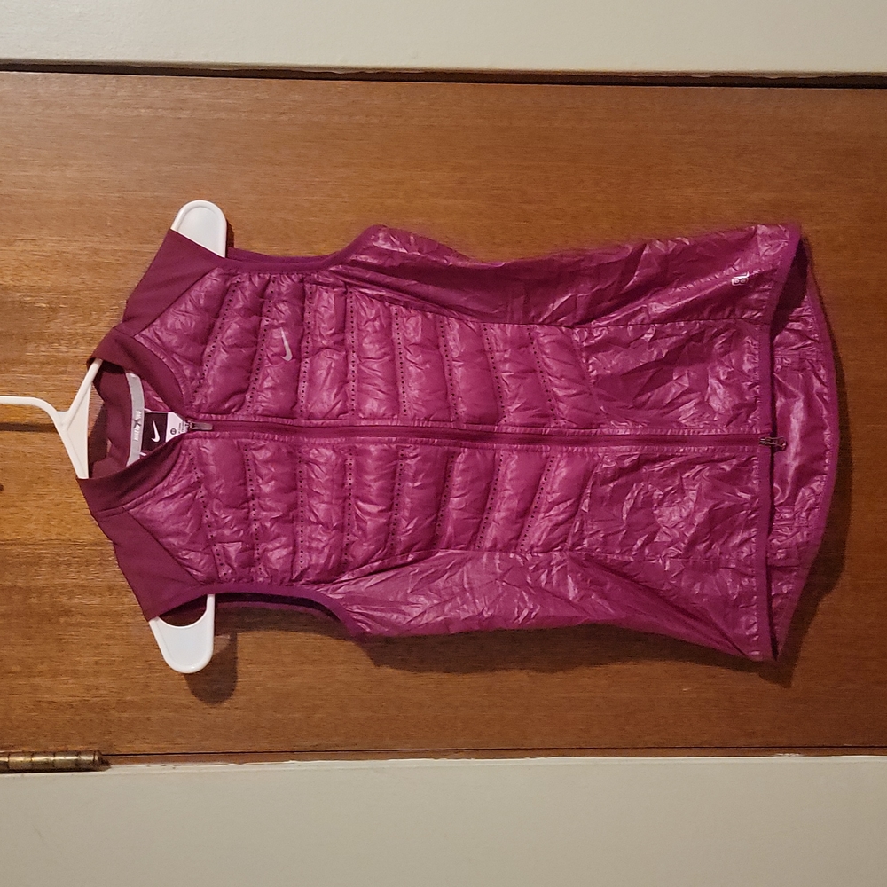 Nike vest
